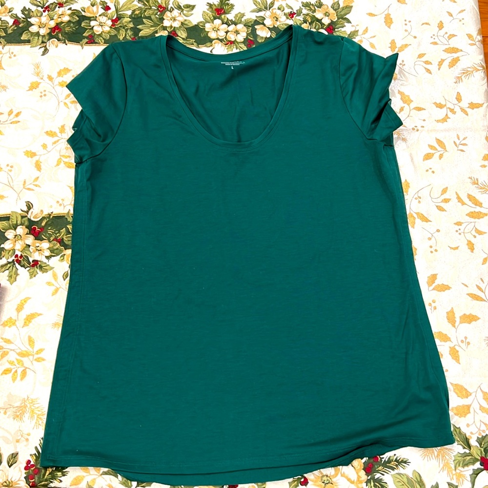 Athleta emerald green scoop neck T shirt, large